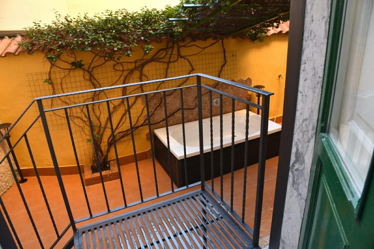 Ripa Garden Room And Suite 萨莱诺 外观 照片